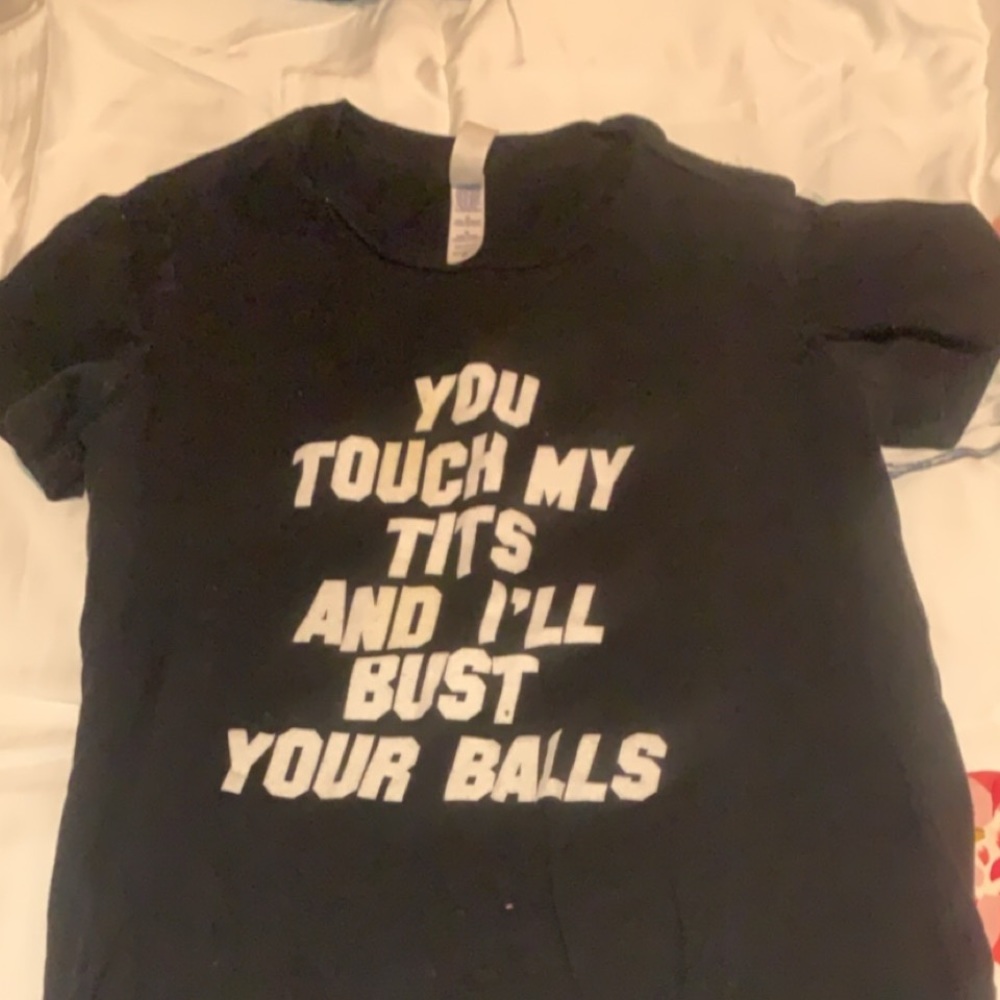 Black t-shirt“you touch..”